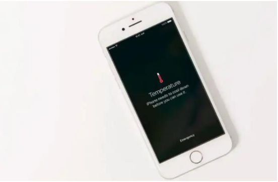 察哈尔右翼后苹果手机维修分享iPhone 手机发热如何快速降温 